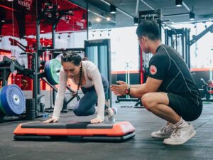 Khởi động trước khi tập Kickfit: Tại sao và làm thế nào?