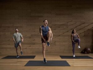 Kickboxing So Với Cardio Truyền Thống Để Đốt Mỡ: Phương Pháp Nào Hiệu Quả Hơn?